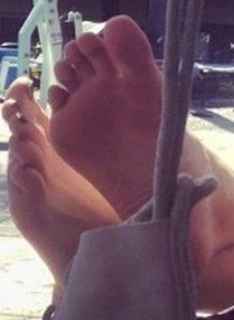 Emily Axford feet photo 2