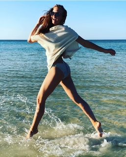 Emily Baldoni feet photo 1