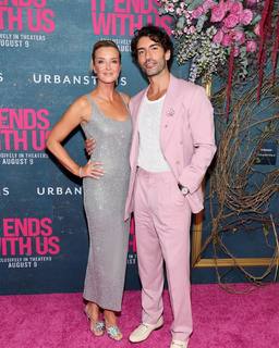 Emily Baldoni feet photo 3