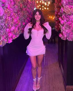 Emily Black feet photo thumbnail