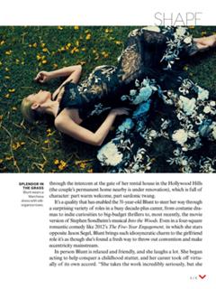 Emily Blunt feet photo thumbnail