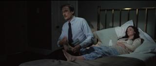 Emily Blunt feet photo thumbnail