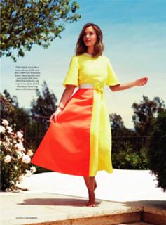 Emily Blunt feet photo thumbnail