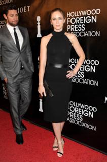 Emily Blunt feet photo thumbnail