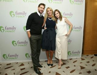 Emily Blunt feet photo thumbnail