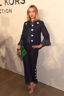 Emily Blunt feet photo thumbnail