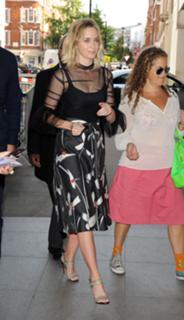 Emily Blunt feet photo thumbnail