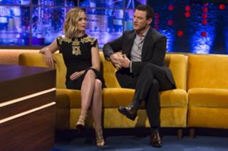 Emily Blunt feet photo thumbnail