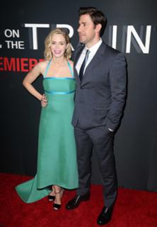 Emily Blunt feet photo thumbnail