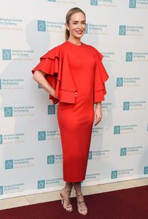 Emily Blunt feet photo thumbnail