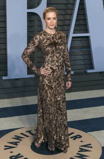 Emily Blunt feet photo thumbnail