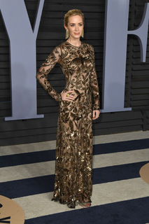 Emily Blunt feet photo thumbnail