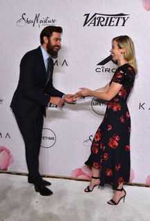 Emily Blunt feet photo thumbnail