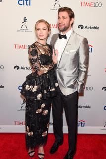 Emily Blunt feet photo thumbnail