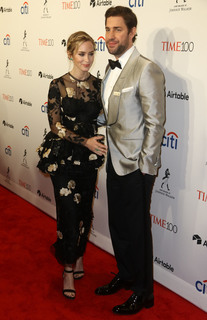 Emily Blunt feet photo thumbnail