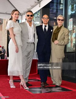 Emily Blunt feet photo 1