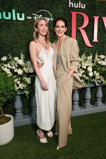 Emily Blunt feet photo 20