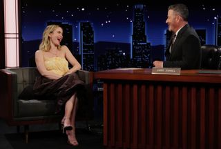 Emily Blunt feet photo 8