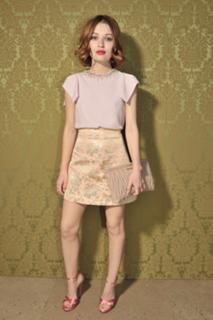 Emily Browning feet photo thumbnail