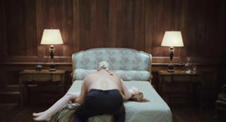 Emily Browning feet photo thumbnail
