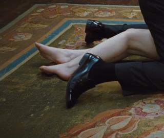 Emily Browning feet photo thumbnail