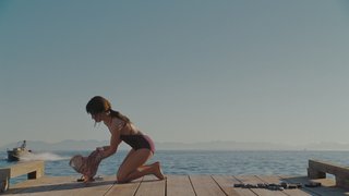 Emily Browning feet photo thumbnail