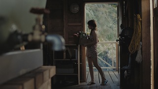 Emily Browning feet photo thumbnail