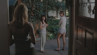 Emily Browning feet photo thumbnail