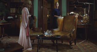 Emily Browning feet photo thumbnail