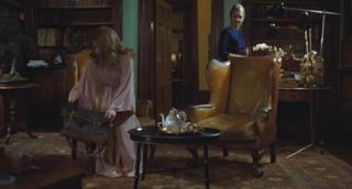 Emily Browning feet photo thumbnail