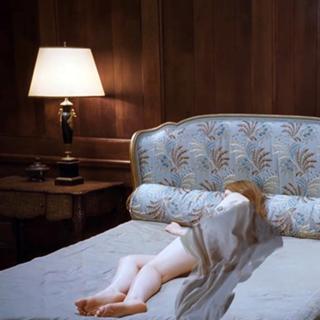 Emily Browning feet photo thumbnail
