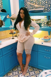 Emily Bustamante feet photo 1