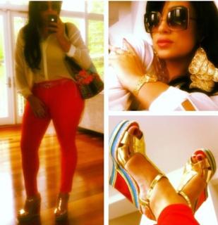 Emily Bustamante feet photo 1