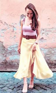 Emily Calandrelli feet photo 5