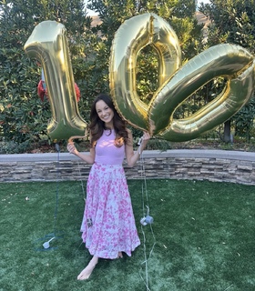 Emily Calandrelli feet photo 9