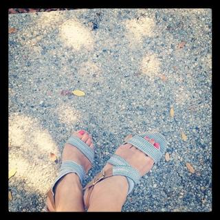 Emily Chang feet photo 10
