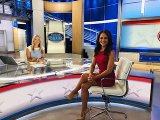 Emily Compagno feet photo thumbnail