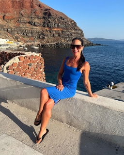 Emily Compagno feet photo thumbnail