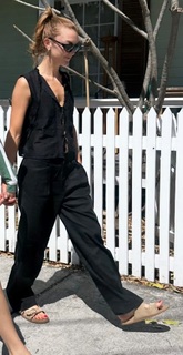 Emily Coutts feet photo 3