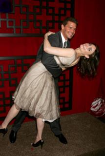 Emily Deschanel feet photo thumbnail
