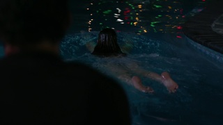 Emily Deschanel feet photo thumbnail