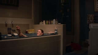 Emily Deschanel feet photo thumbnail