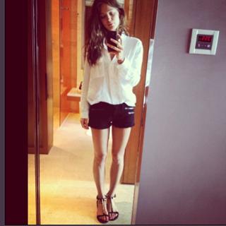 Emily DiDonato feet photo thumbnail