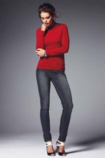 Emily DiDonato feet photo thumbnail