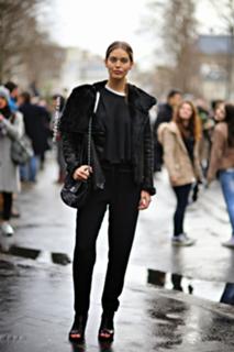 Emily DiDonato feet photo thumbnail