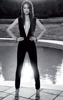 Emily DiDonato feet photo thumbnail