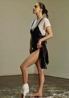 Emily DiDonato feet photo thumbnail