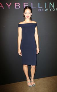 Emily DiDonato feet photo thumbnail