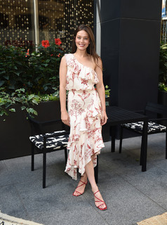 Emily DiDonato feet photo thumbnail