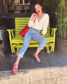 Emily DiDonato feet photo thumbnail